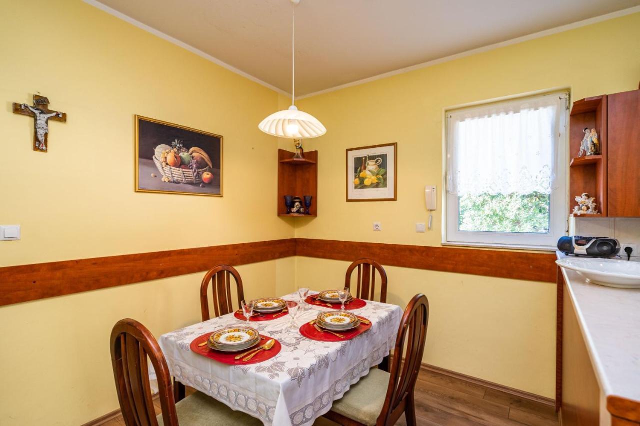 Bozica Apartment *